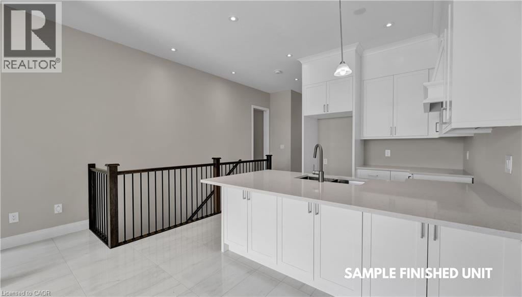 Photo 7 of 924 Garden Court Crescent, Woodstock ON