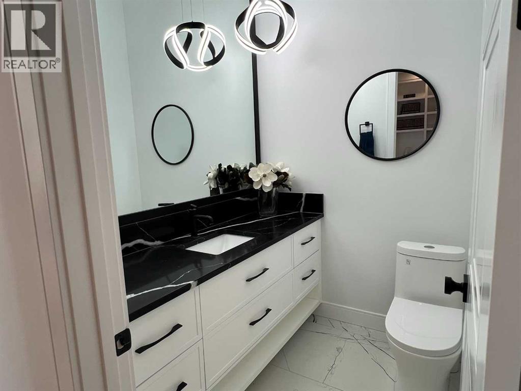 Single Family House for Sale in  Rockcliff Terrace NW Rocky Ridge Calgary 