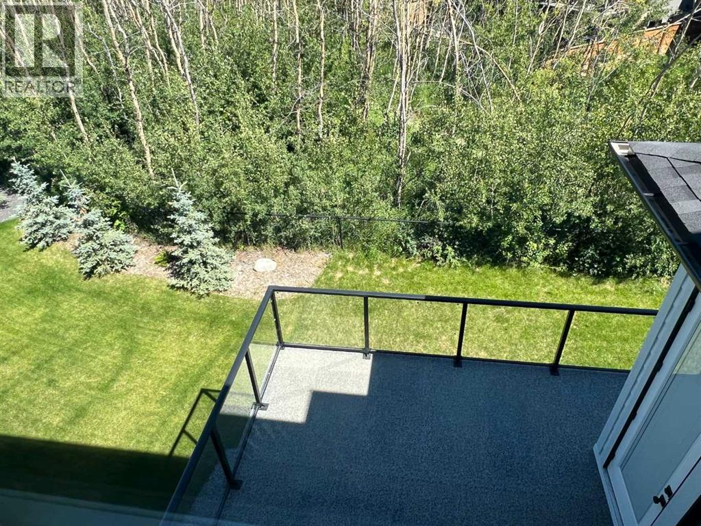 Single Family House for Sale in  Rockcliff Terrace NW Rocky Ridge Calgary 
