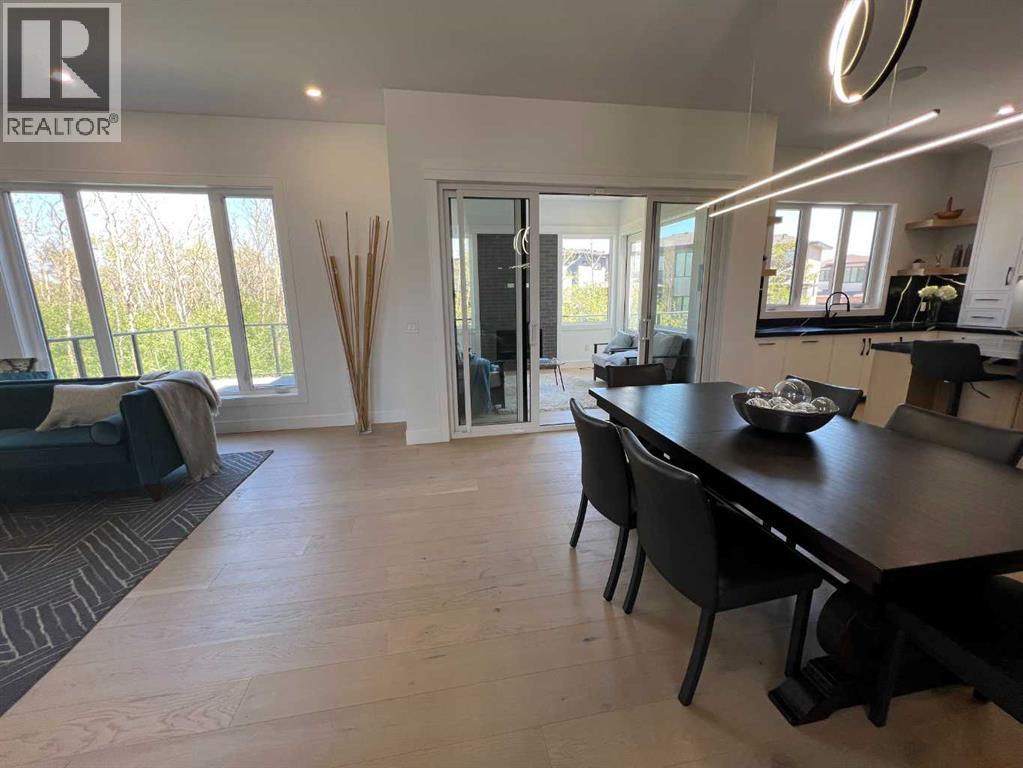Single Family House for Sale in  Rockcliff Terrace NW Rocky Ridge Calgary 