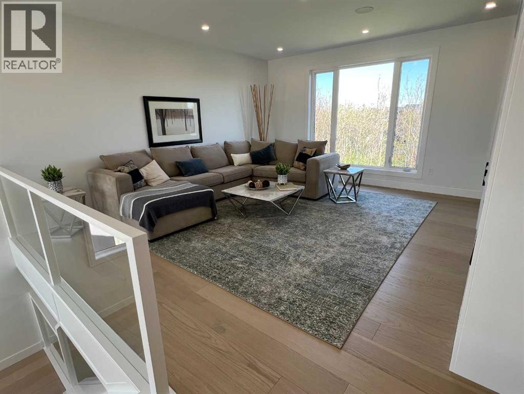 Single Family House for Sale in  Rockcliff Terrace NW Rocky Ridge Calgary 