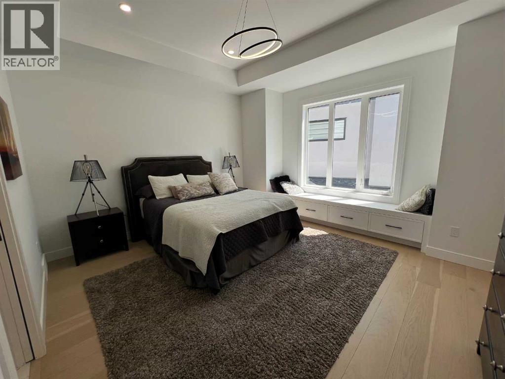 Single Family House for Sale in  Rockcliff Terrace NW Rocky Ridge Calgary 