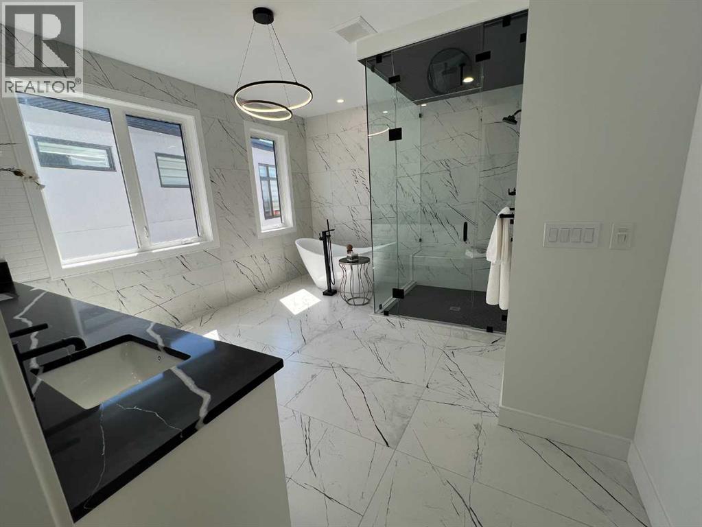 Single Family House for Sale in  Rockcliff Terrace NW Rocky Ridge Calgary 