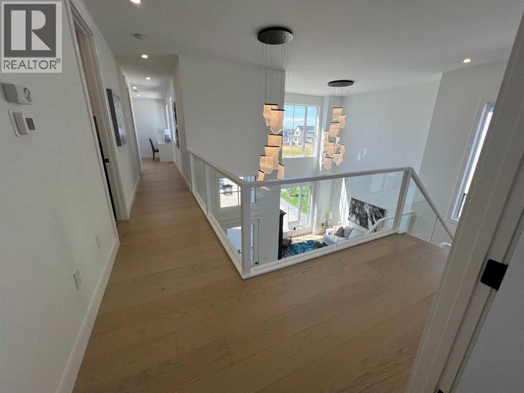 Single Family House for Sale in  Rockcliff Terrace NW Rocky Ridge Calgary 