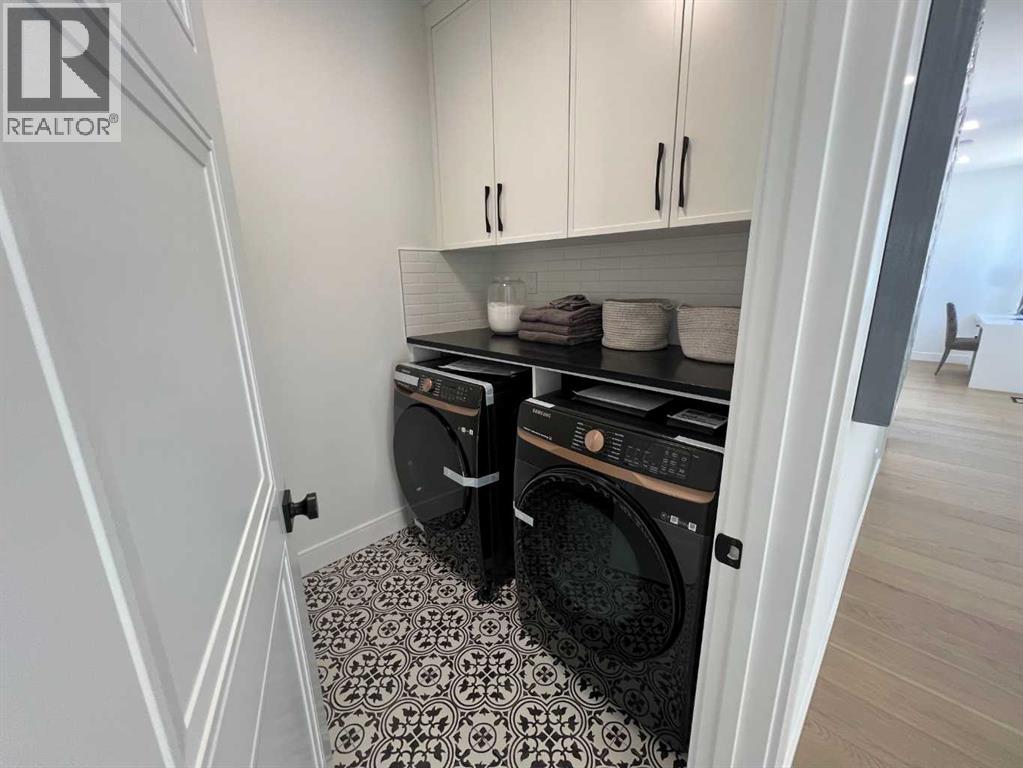 Single Family House for Sale in  Rockcliff Terrace NW Rocky Ridge Calgary 