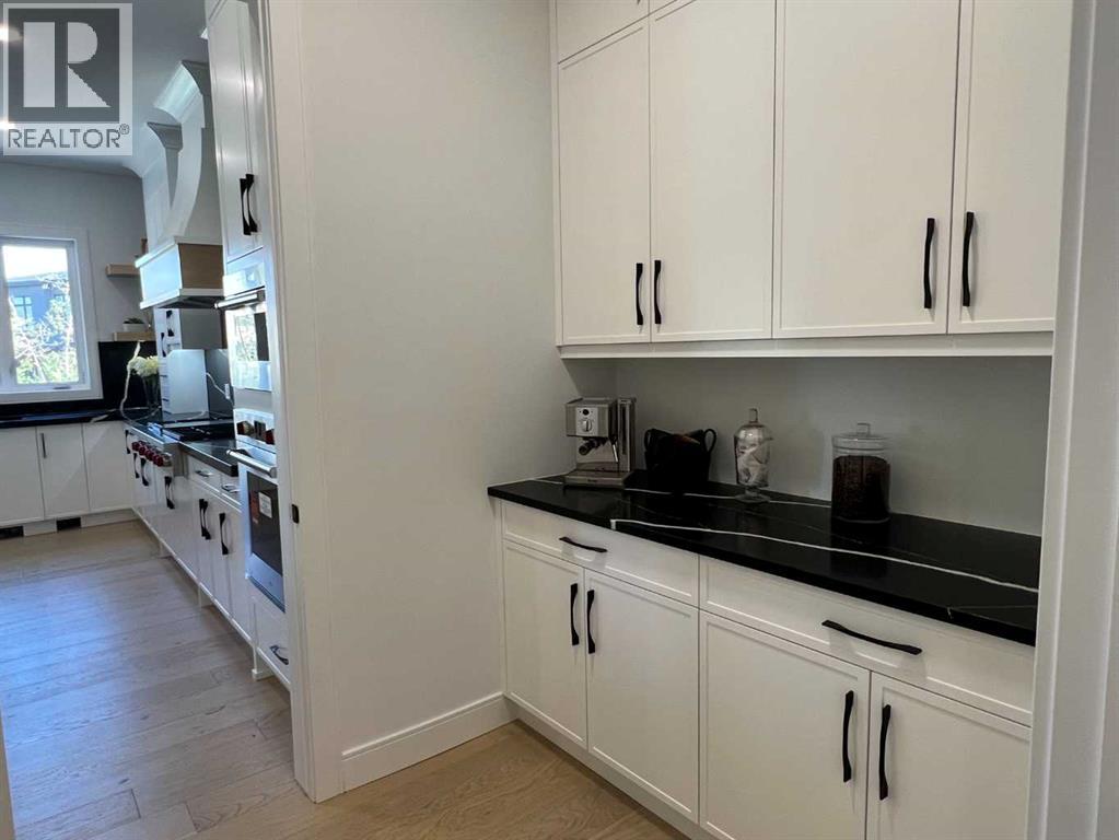 Single Family House for Sale in  Rockcliff Terrace NW Rocky Ridge Calgary 