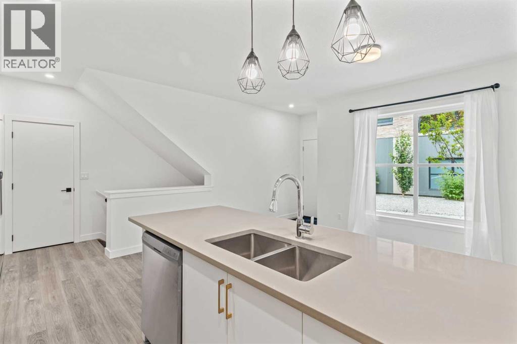Single Family House for Sale in    Street SW Springbank Hill Calgary 