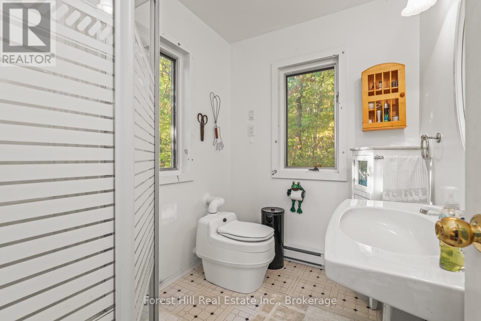 Photo 21 of 2611 Highway 35, Lake Of Bays ON