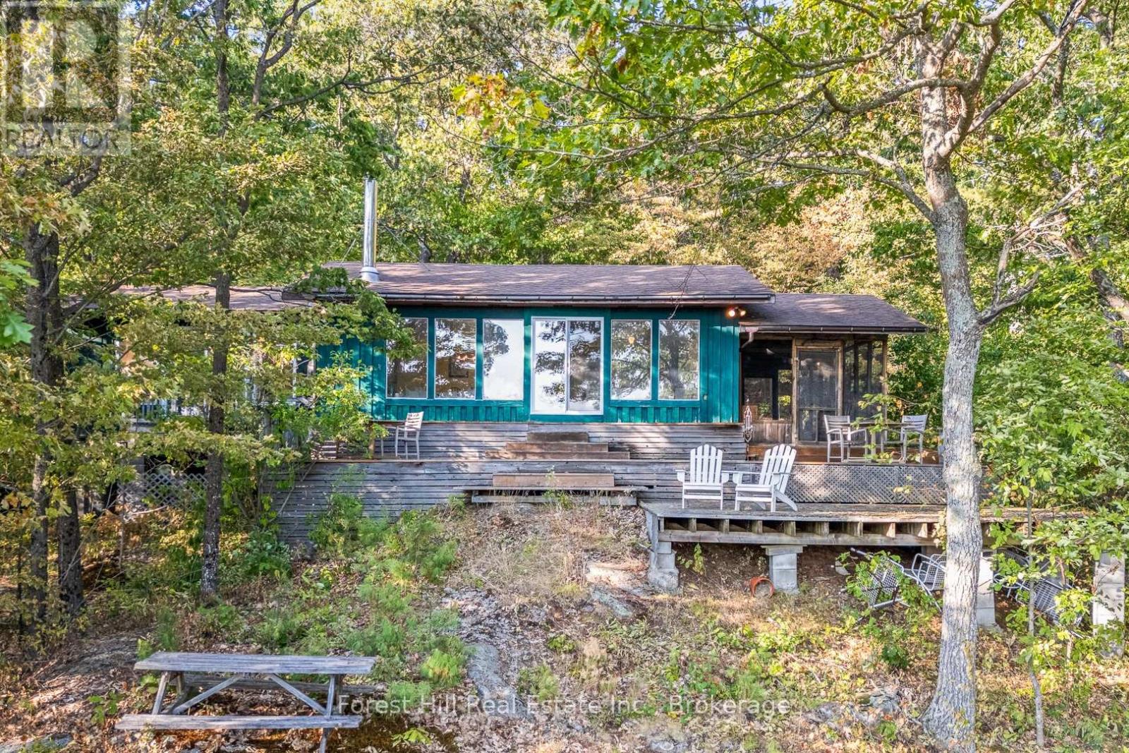 Photo 4 of 2611 Highway 35, Lake Of Bays ON