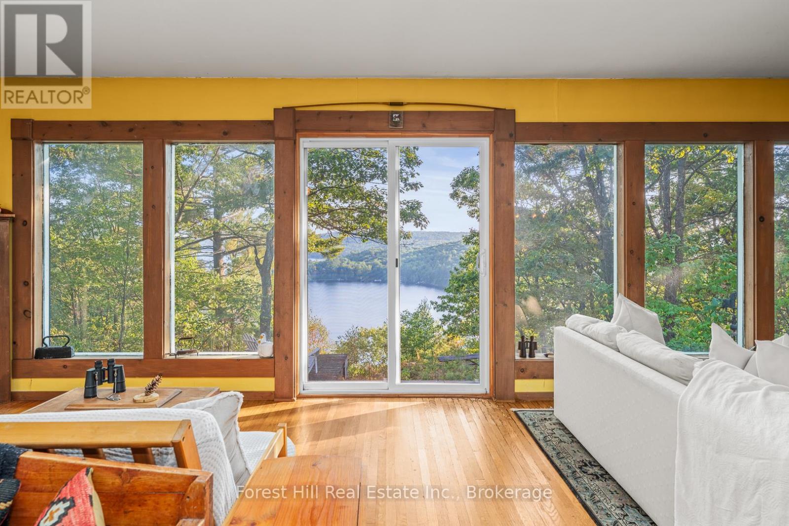 Photo 6 of 2611 Highway 35, Lake Of Bays ON