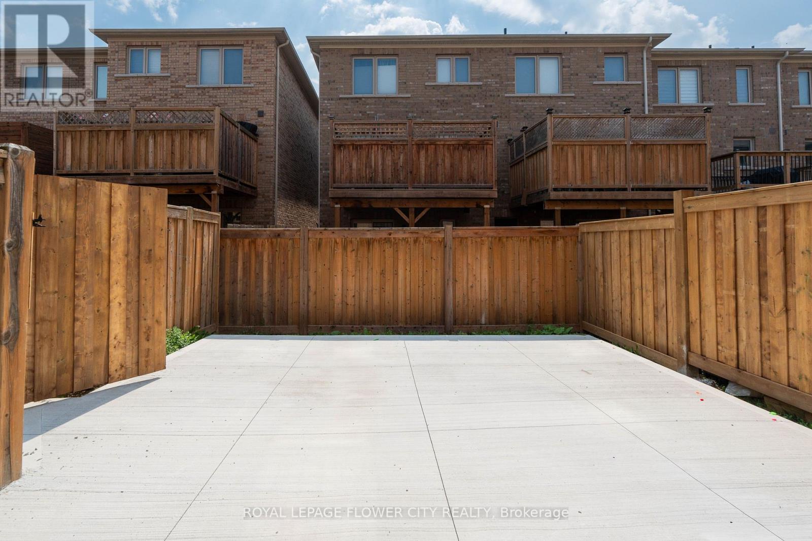 Photo 13 of 15 Sea Drifter Crescent, Brampton ON
