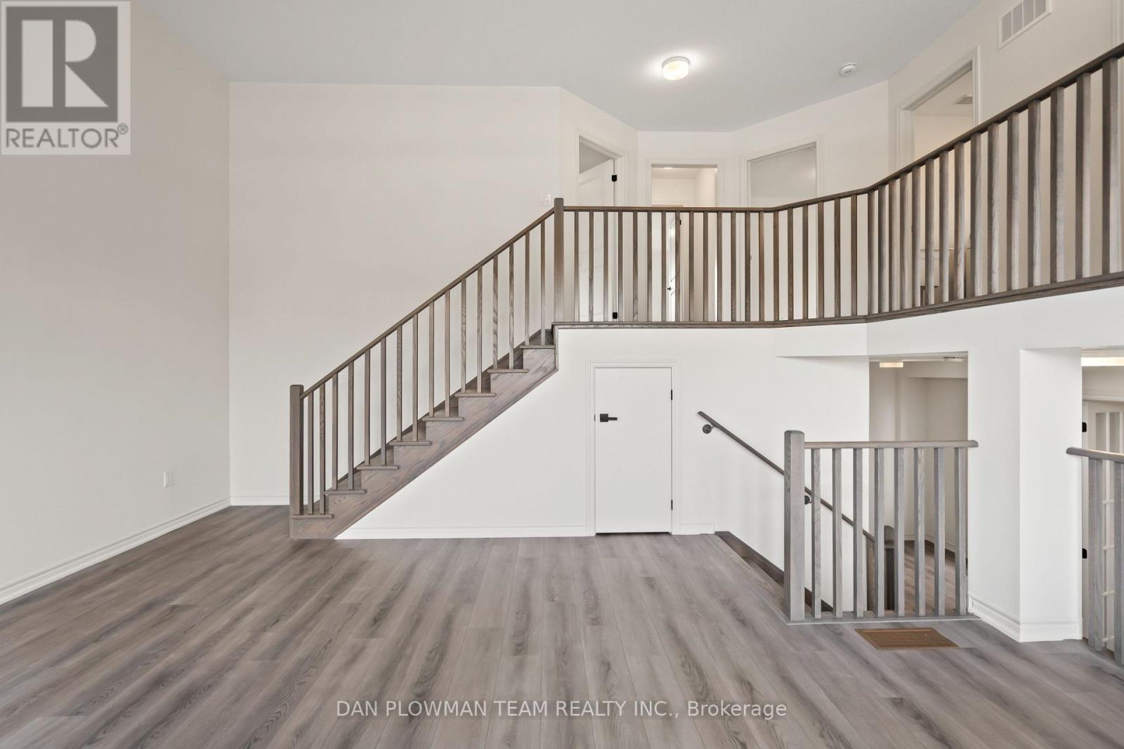 Photo 18 of 532 Hornbeck Street, Cobourg ON