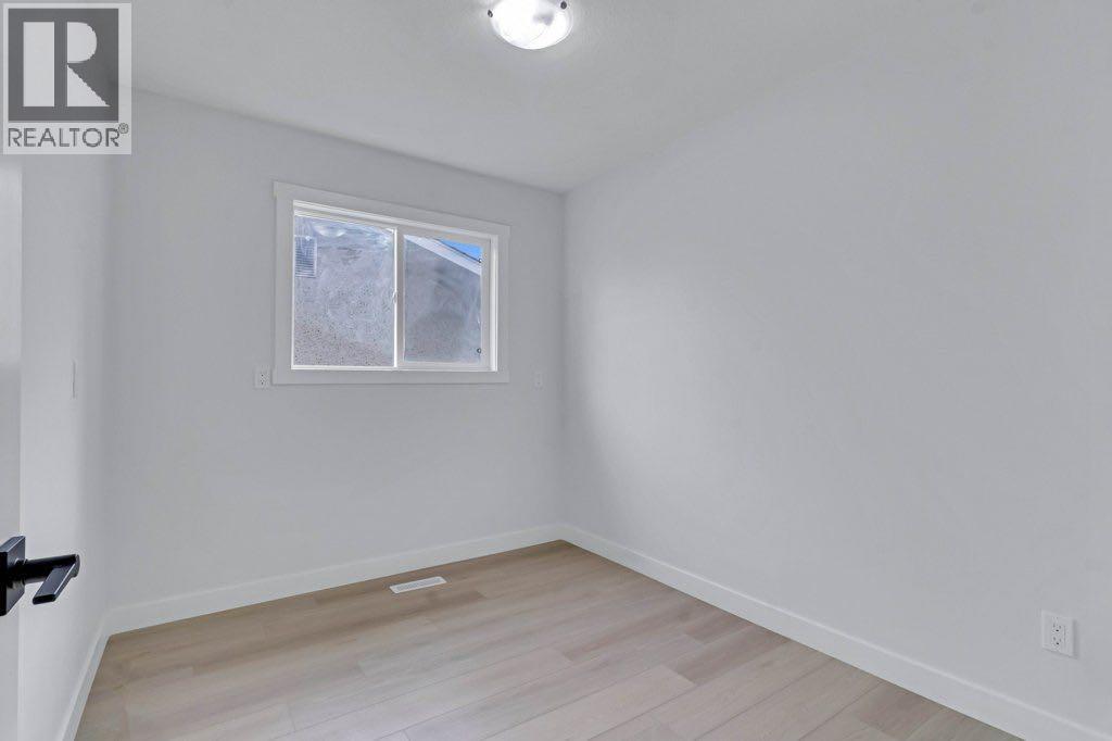 Photo 46 of 231 Penmeadows Close Se, Calgary AB