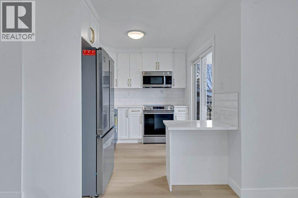 Photo 37 of 231 Penmeadows Close Se, Calgary AB