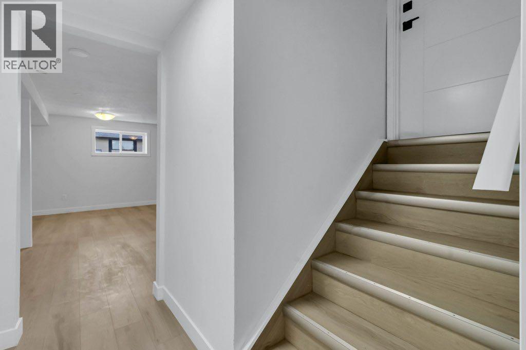 Photo 23 of 231 Penmeadows Close Se, Calgary AB