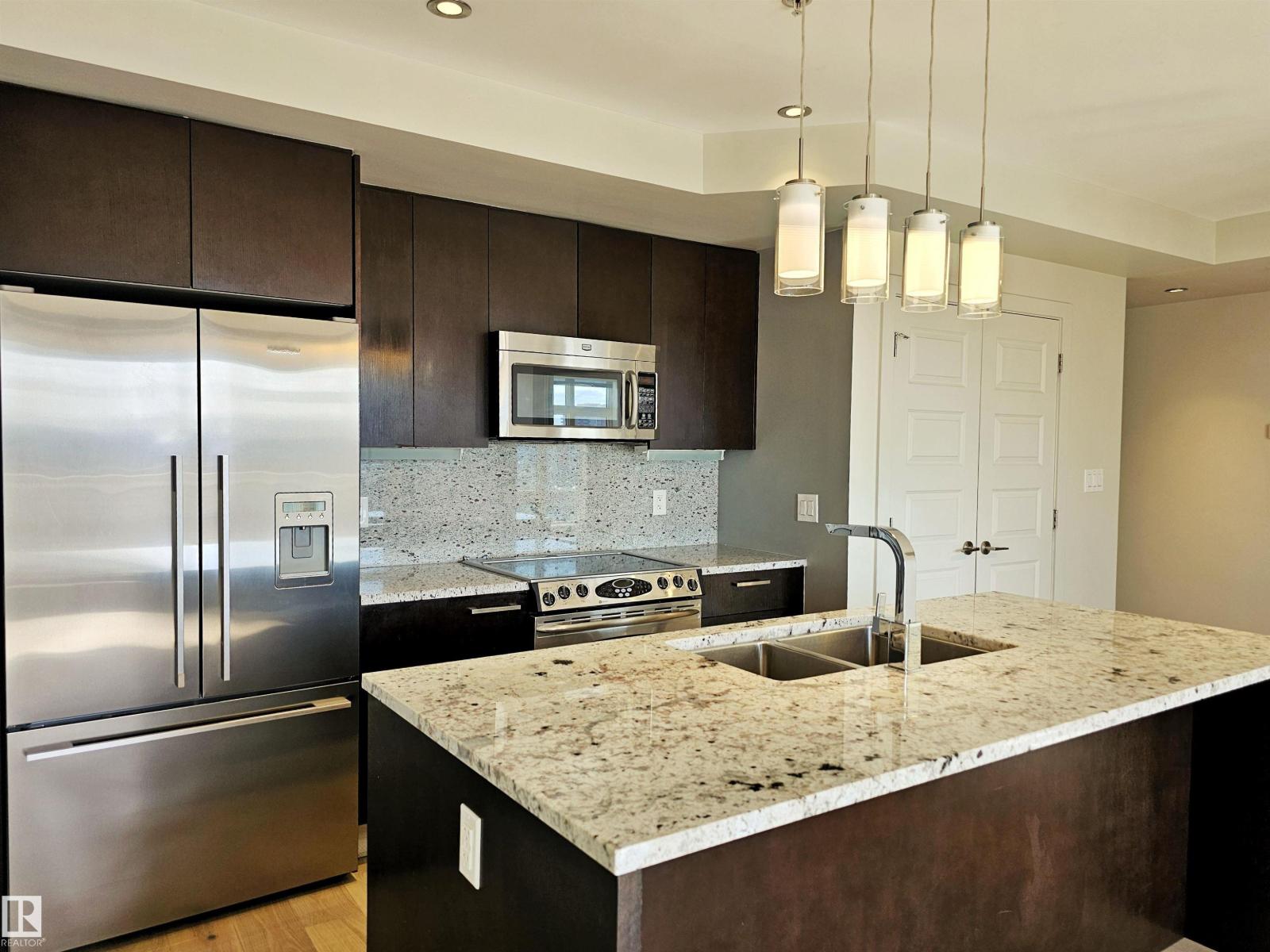 Photo 9 of 701 10388 105 St Nw, Edmonton AB