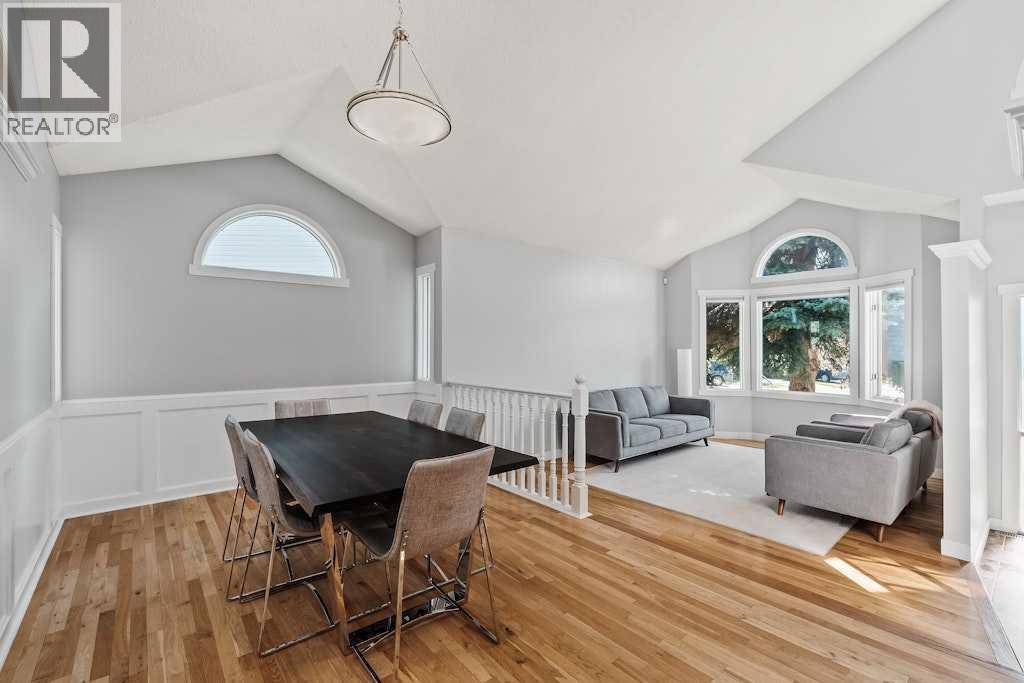 Single Family House for Sale in  Woodmark Place SW Woodbine Calgary 
