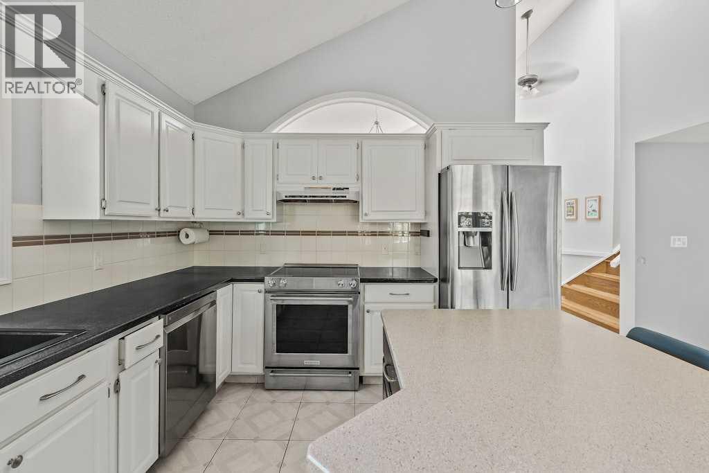 Single Family House for Sale in  Woodmark Place SW Woodbine Calgary 
