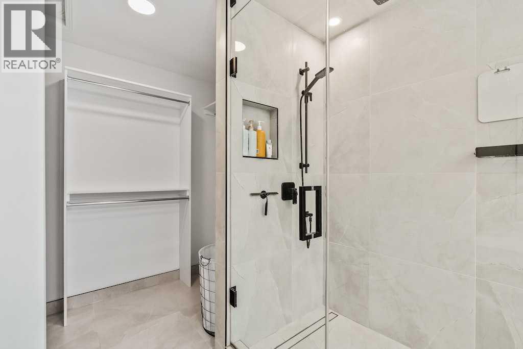 Single Family House for Sale in  Woodmark Place SW Woodbine Calgary 