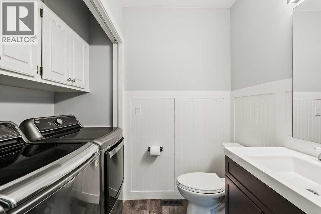 Single Family House for Sale in  Woodmark Place SW Woodbine Calgary 