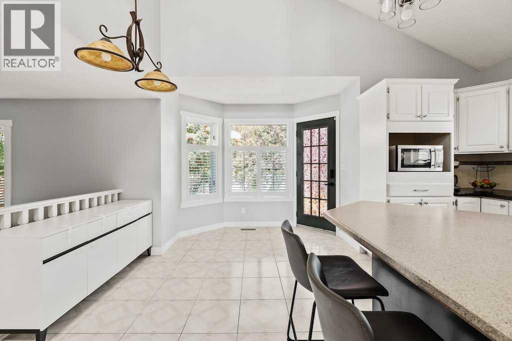 Single Family House for Sale in  Woodmark Place SW Woodbine Calgary 