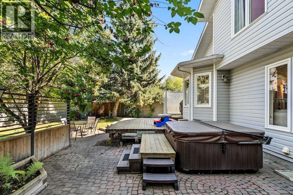 Single Family House for Sale in  Woodmark Place SW Woodbine Calgary 