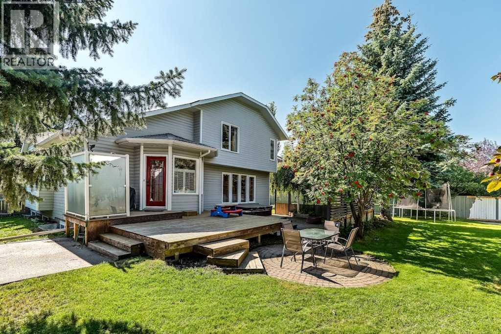 Single Family House for Sale in  Woodmark Place SW Woodbine Calgary 