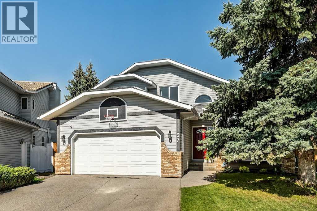Single Family House for Sale in  Woodmark Place SW Woodbine Calgary 