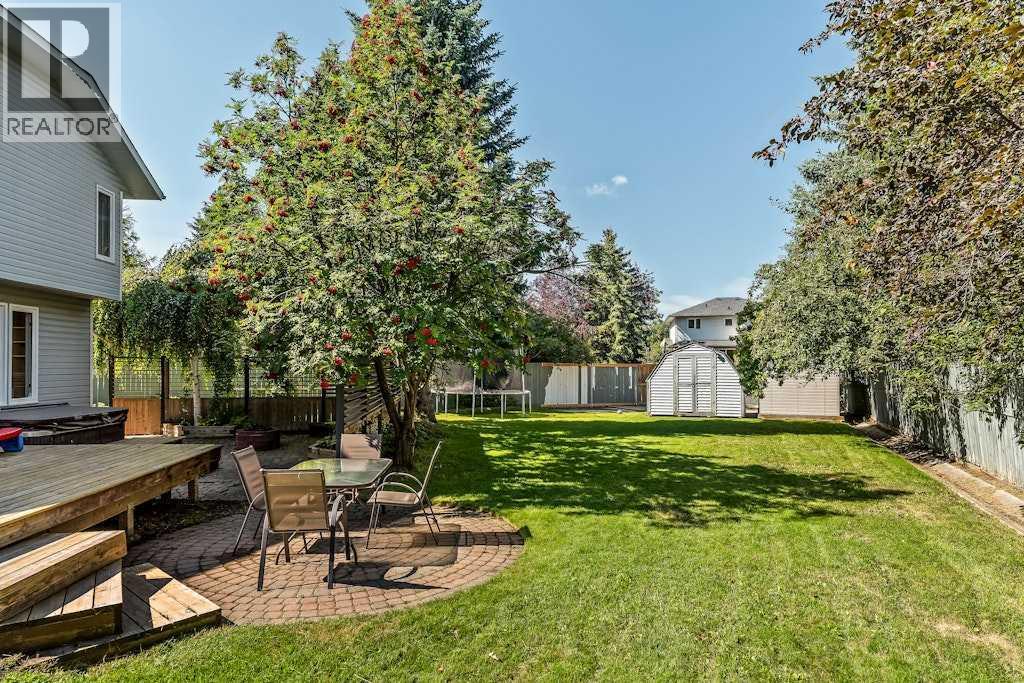 Single Family House for Sale in  Woodmark Place SW Woodbine Calgary 