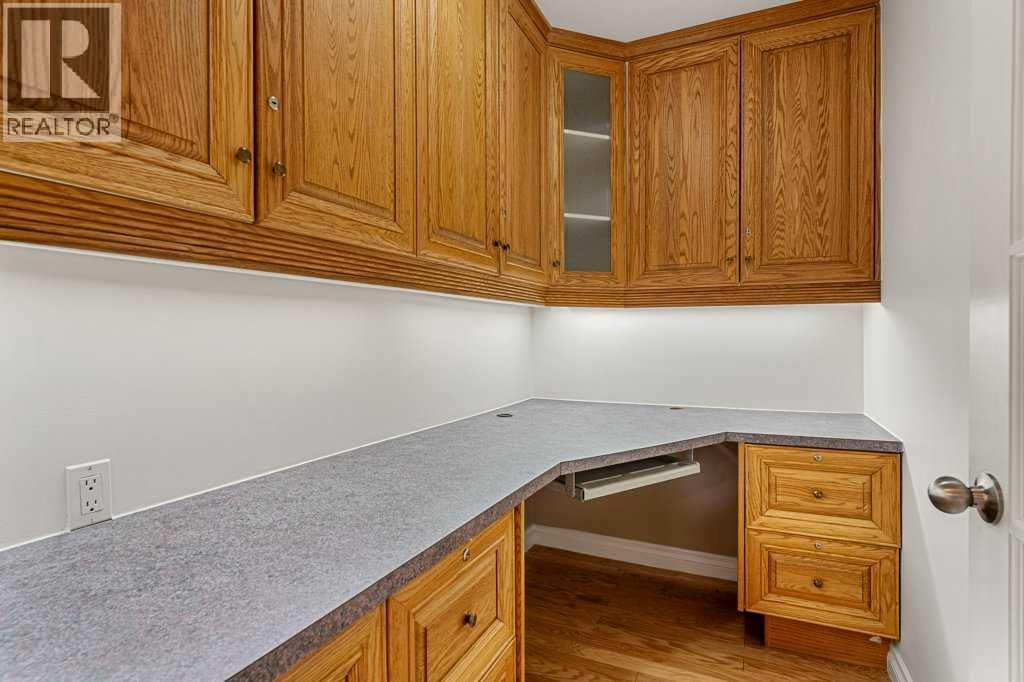 Single Family House for Sale in    Avenue NW Hounsfield Heights/Briar Hill Calgary 