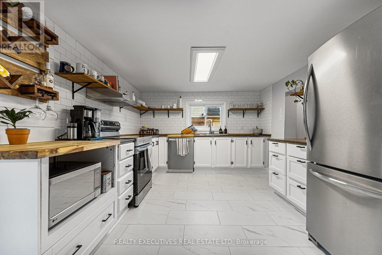 Photo 8 of 89 Churchill Street, Kingston ON