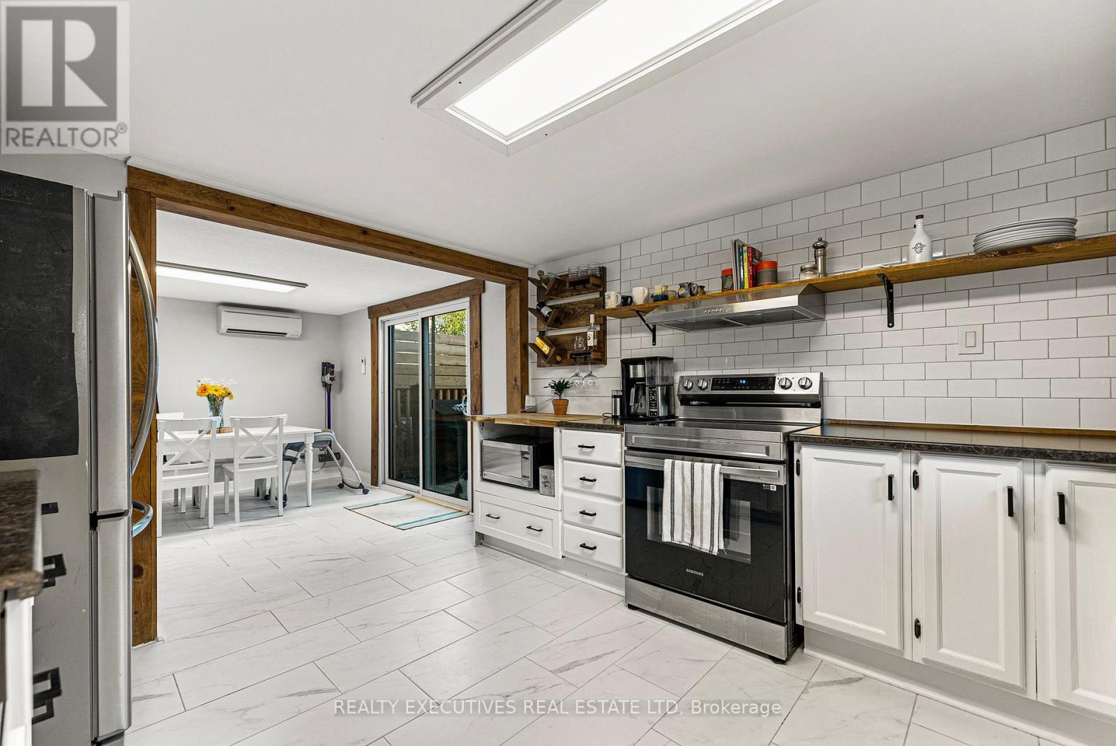 Photo 22 of 89 Churchill Street, Kingston ON