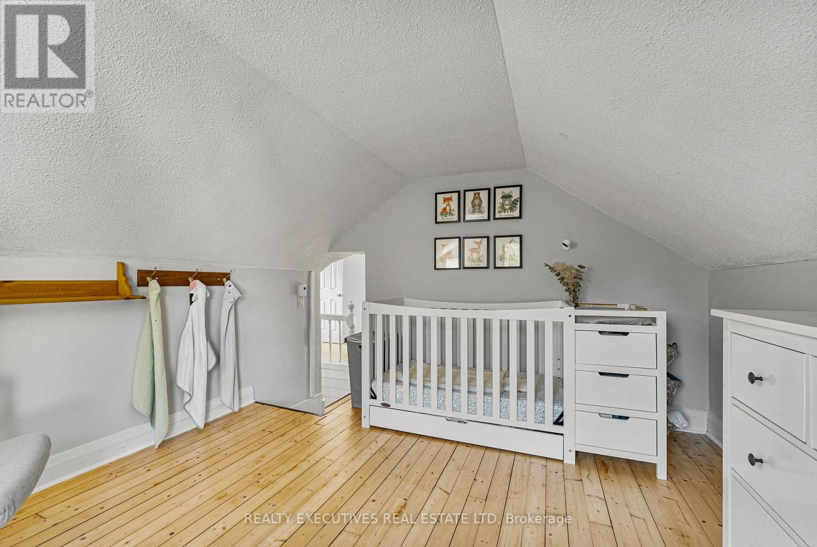 Photo 26 of 89 Churchill Street, Kingston ON