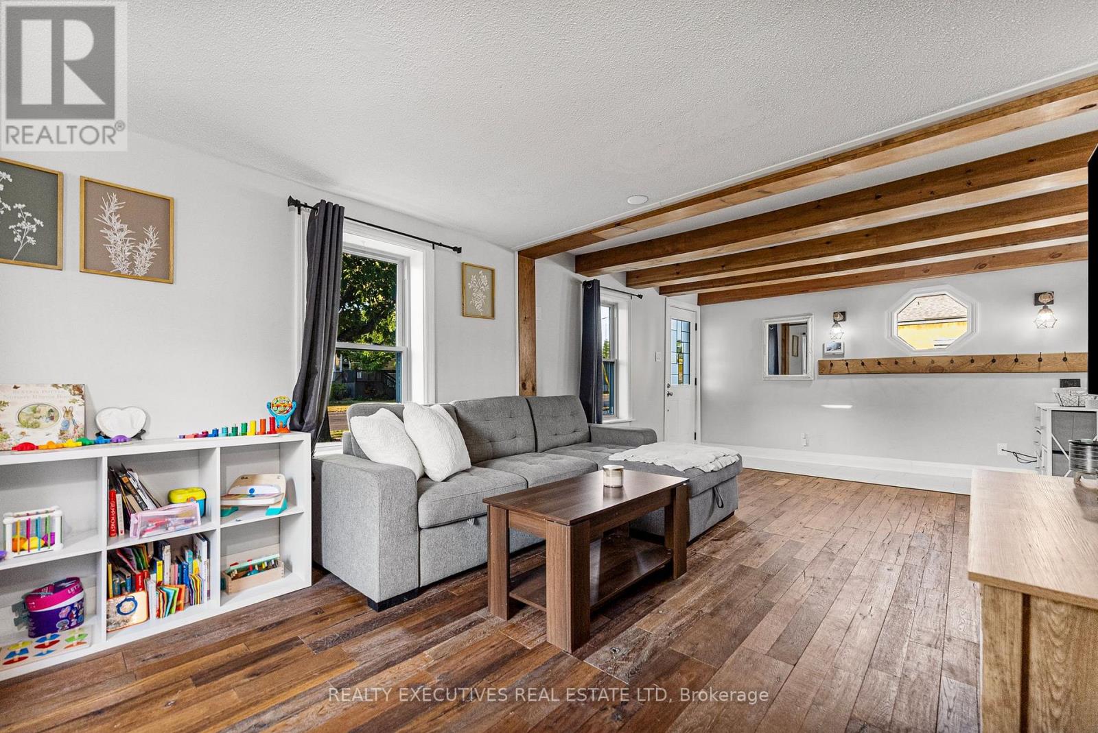 Photo 4 of 89 Churchill Street, Kingston ON