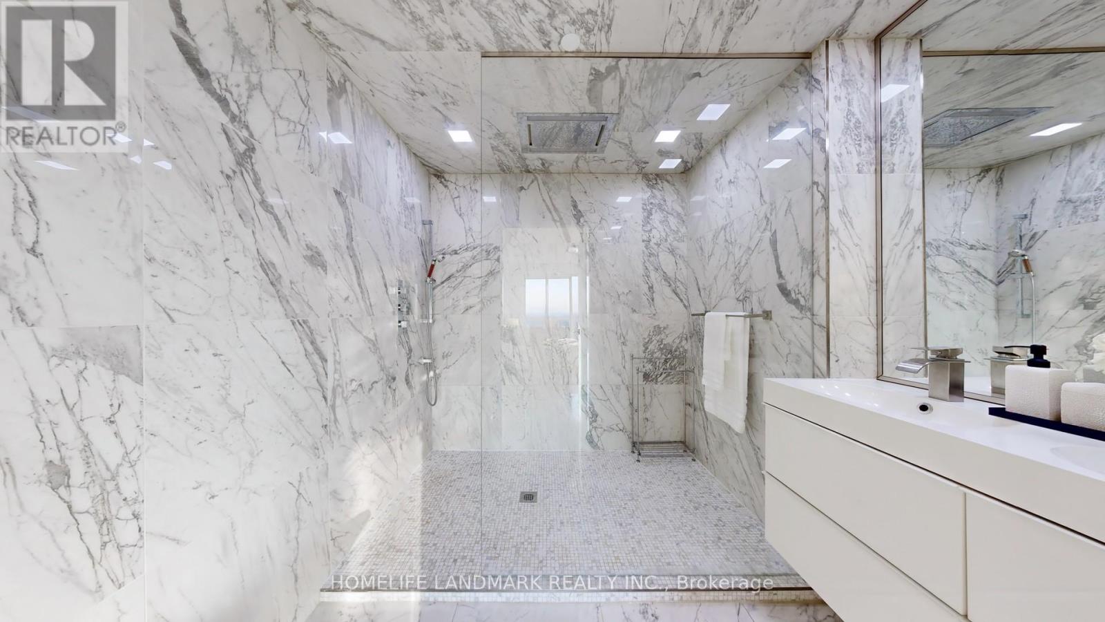 Photo 4 of 3903 9 Bogert Avenue, Toronto ON
