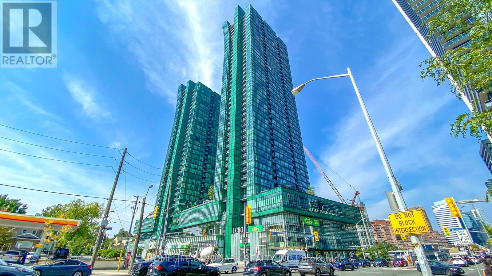 Photo 14 of 3903 9 Bogert Avenue, Toronto ON