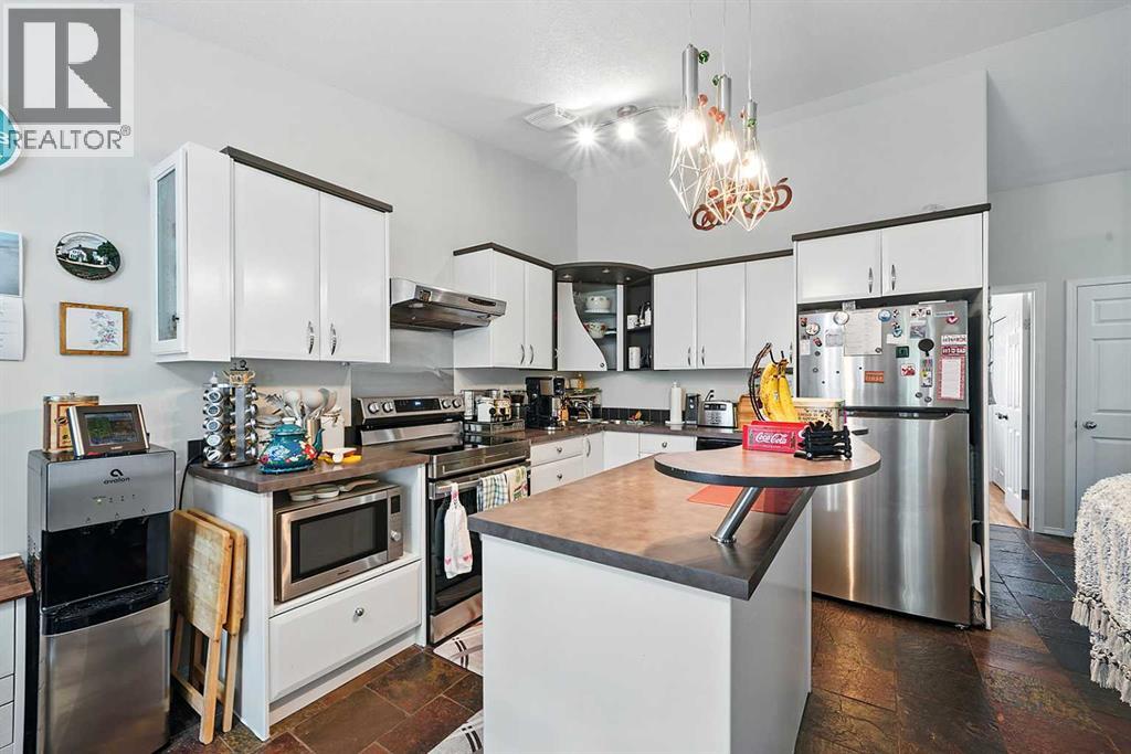 Photo 1 of 25 Leung Place, Blackfalds AB