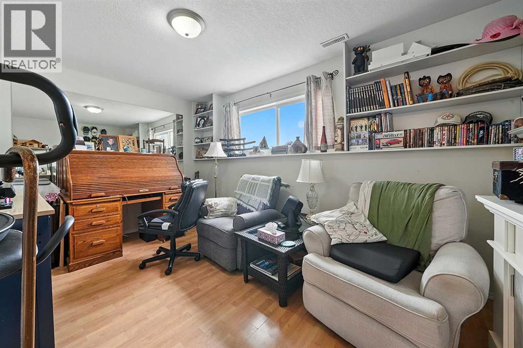 Photo 11 of 25 Leung Place, Blackfalds AB