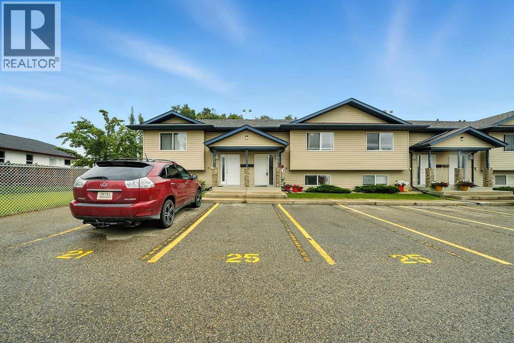 Photo 22 of 25 Leung Place, Blackfalds AB