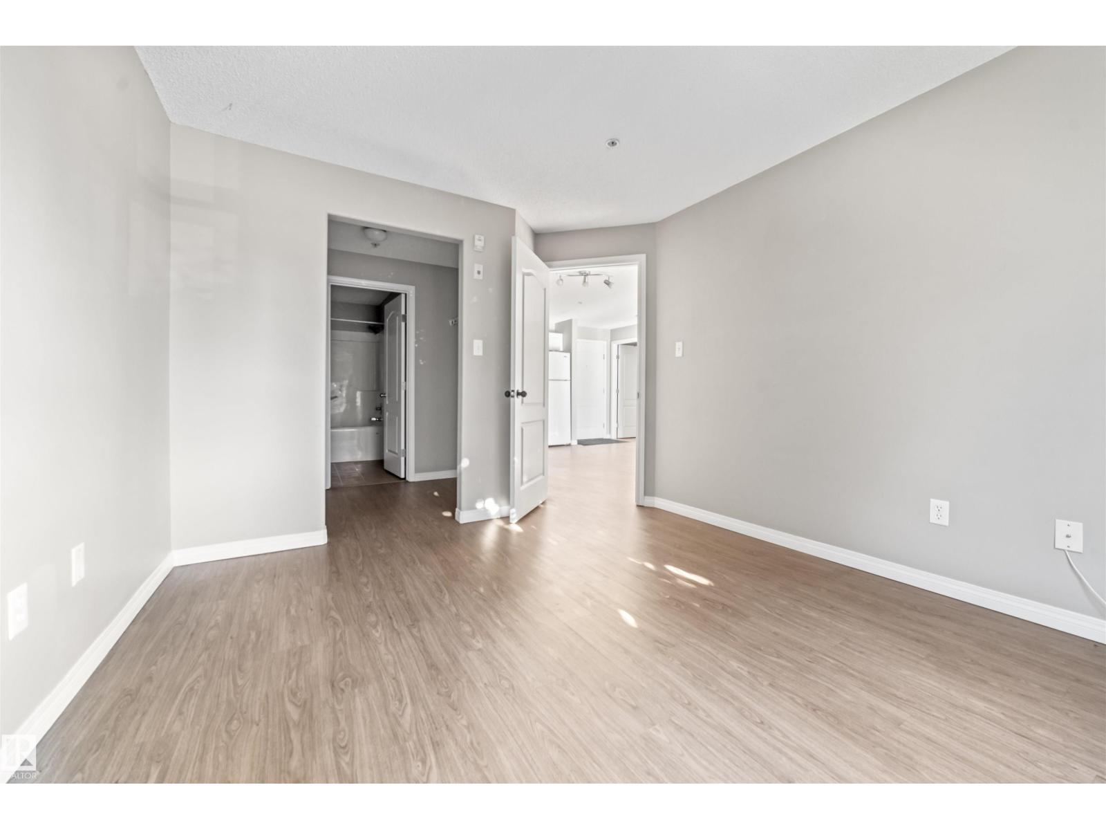Photo 11 of 210 5350 199 St Nw, Edmonton AB