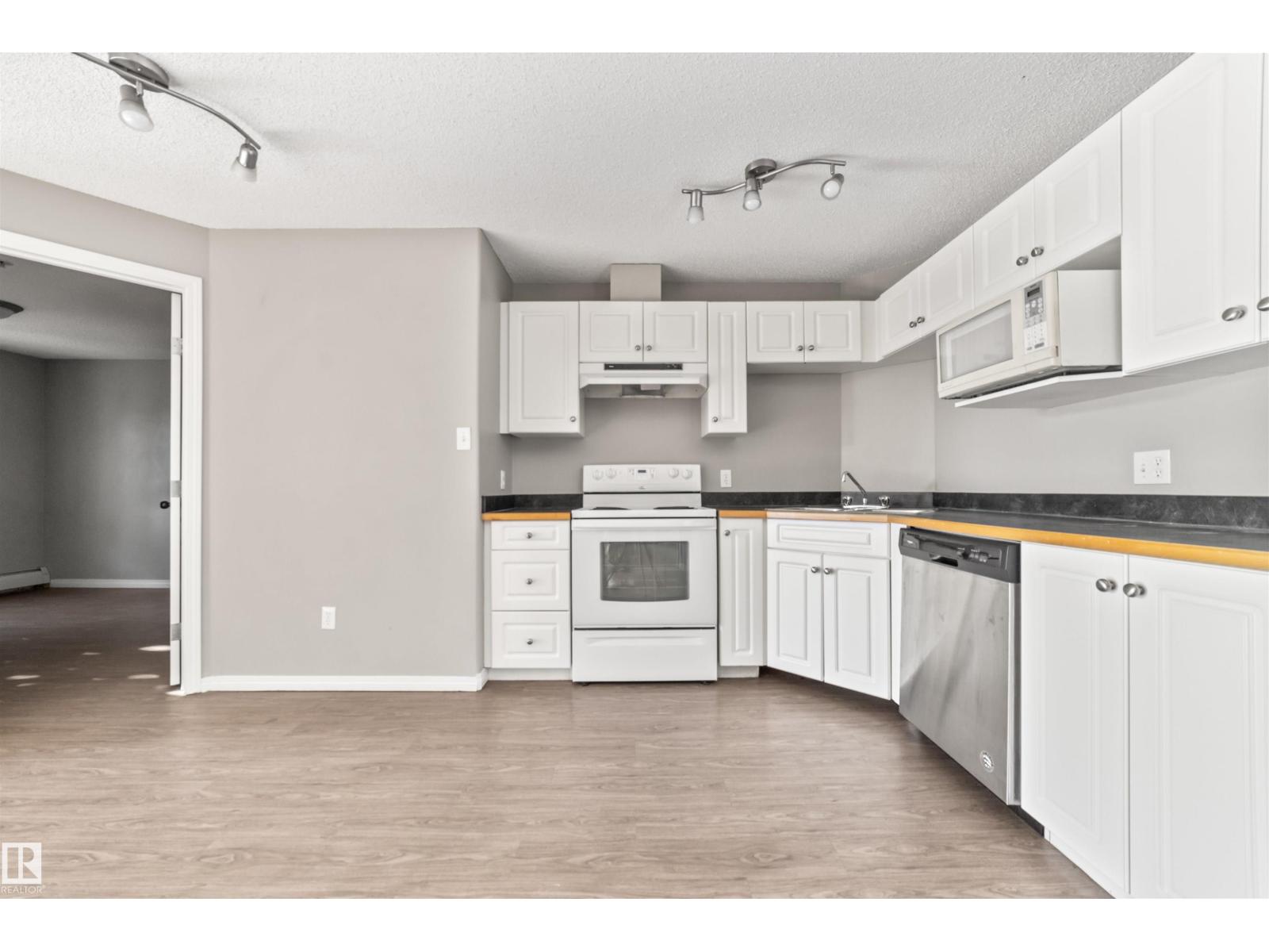 Photo 22 of 210 5350 199 St Nw, Edmonton AB