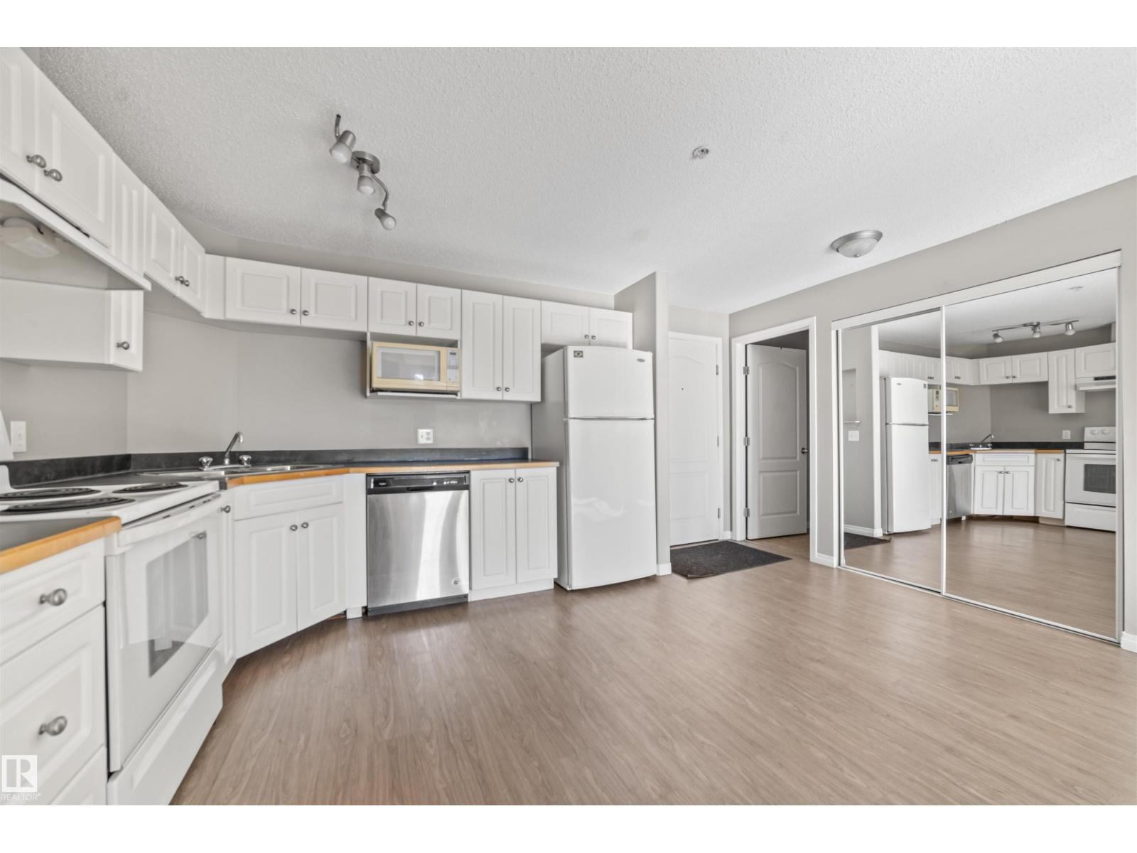 Photo 3 of 210 5350 199 St Nw, Edmonton AB