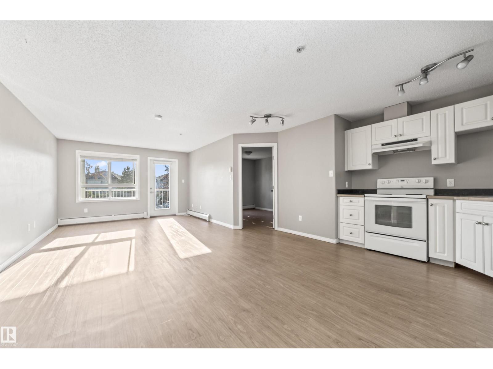 Photo 5 of 210 5350 199 St Nw, Edmonton AB