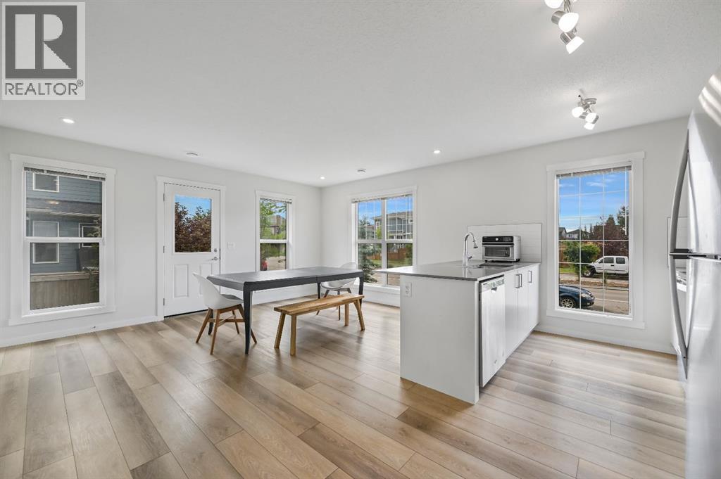Photo 19 of 403 Cranbrook Square Se, Calgary AB