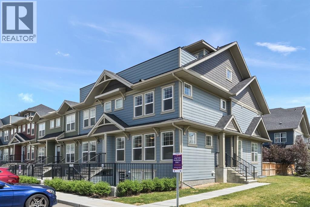 Photo 2 of 403 Cranbrook Square Se, Calgary AB