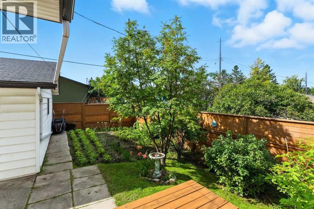 Single Family House Bungalow for Sale in  Cottonwood Crescent SE Southview Calgary 