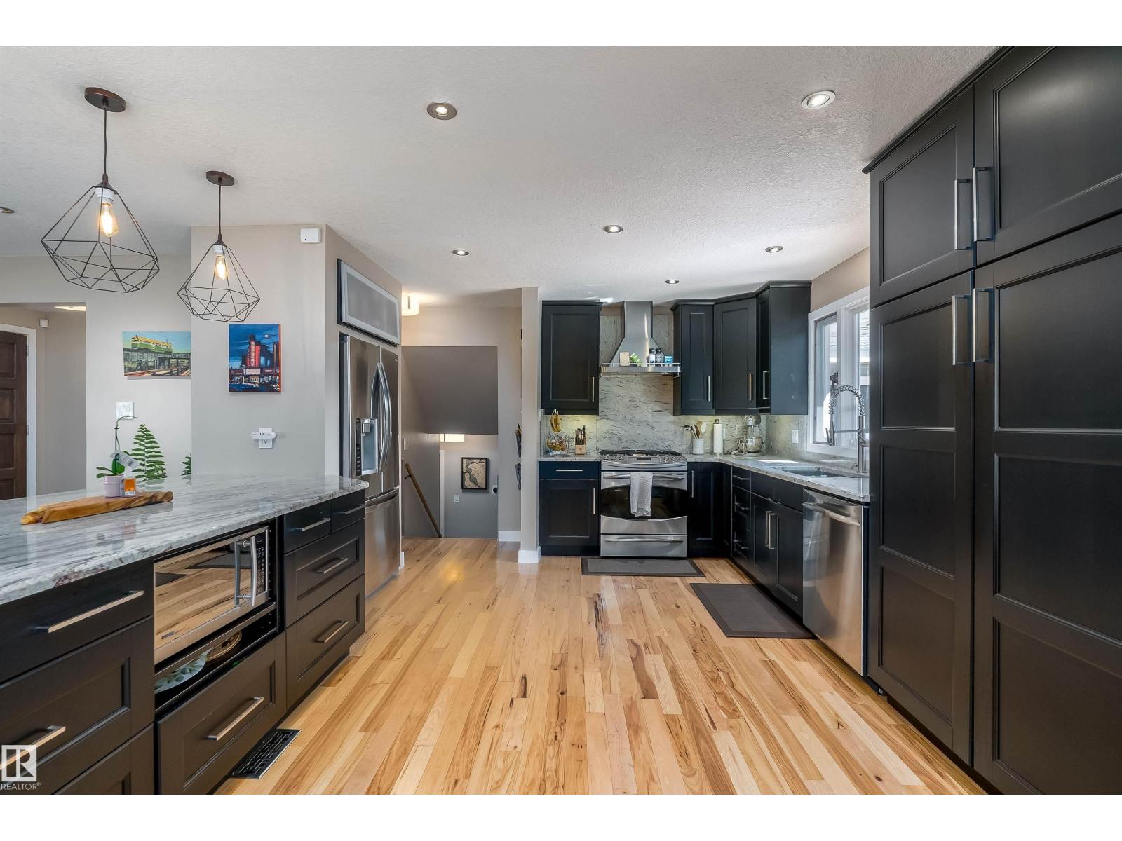 Photo 41 of 5419 143 St Nw, Edmonton AB