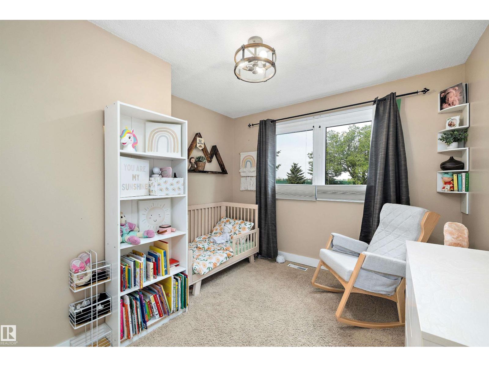 Photo 1 of 5419 143 St Nw, Edmonton AB
