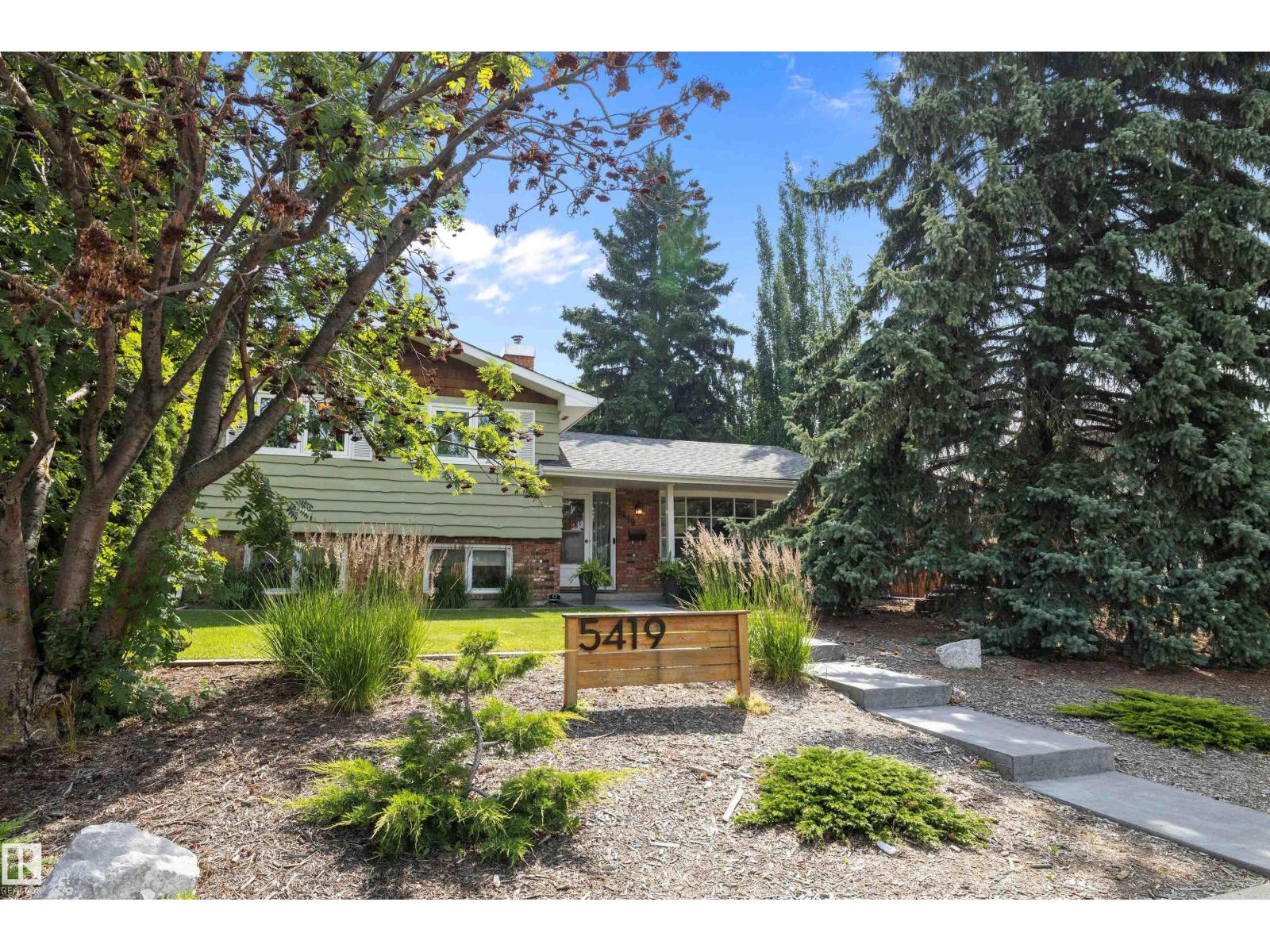 Photo 14 of 5419 143 St Nw, Edmonton AB