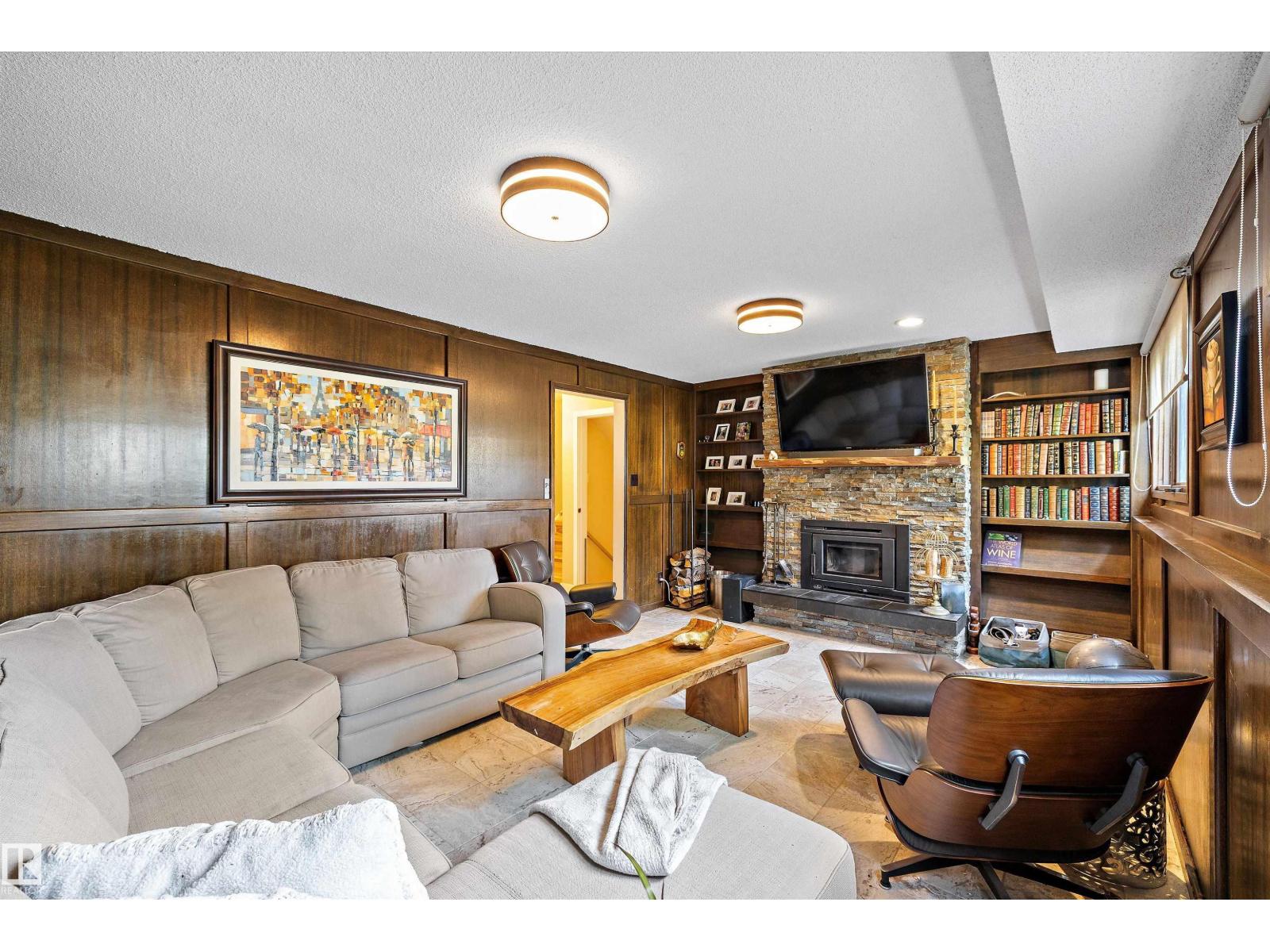 Photo 5 of 5419 143 St Nw, Edmonton AB
